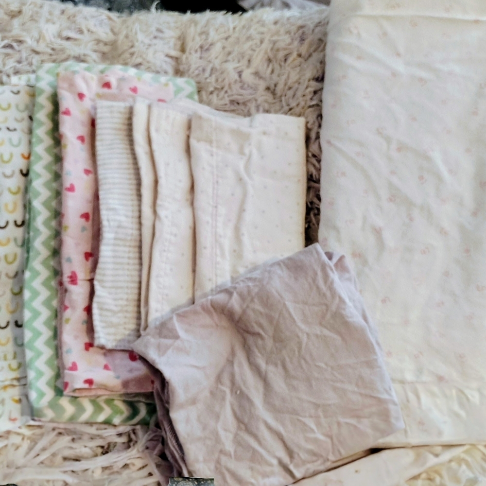 Assorted Pastel Bedding Set